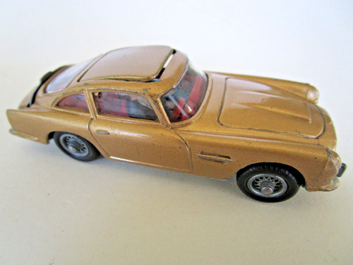 Corgi 261 james bond 007 - corgi, aston