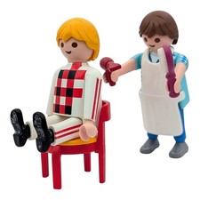 Playmobil lot of 2 figures