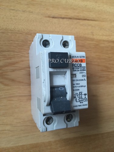Merlin gerin multi 23083 - 9, rmg
