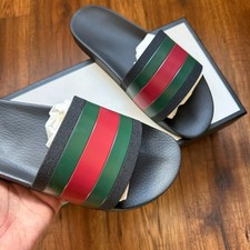 Gucci Pursuit 72 slide sandal