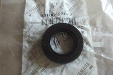 YAMAHA WR250  WR250R  2008>2019  GENUINE FRONT WHEEL HUB SEAL - # 93106-23002