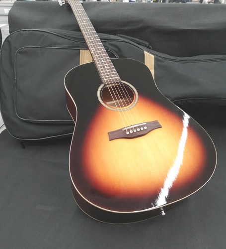 Seagull spruce sunburst gt - seagull,