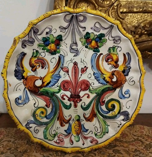 Antique deruta ceramic - deruta,