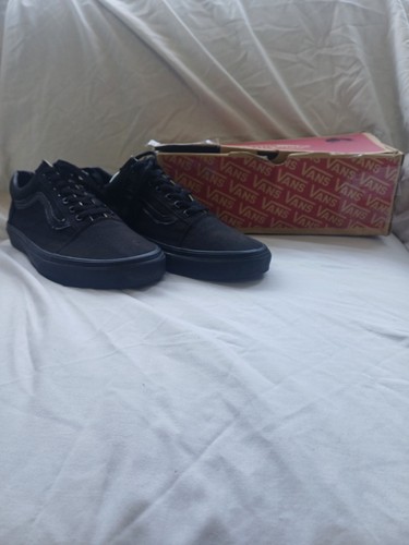 Mens size black and - 11,