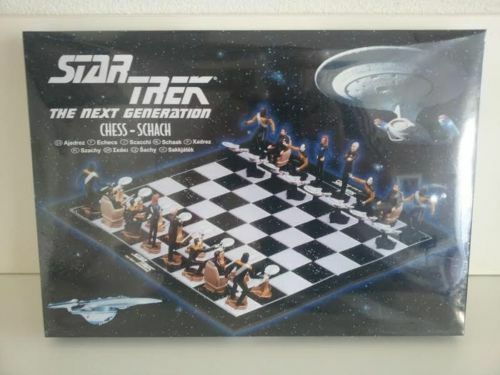 Star trek chess game from - star, 1999