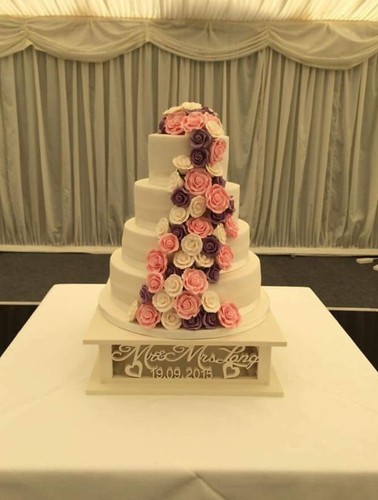 Personalised wooden cake - cake, stand