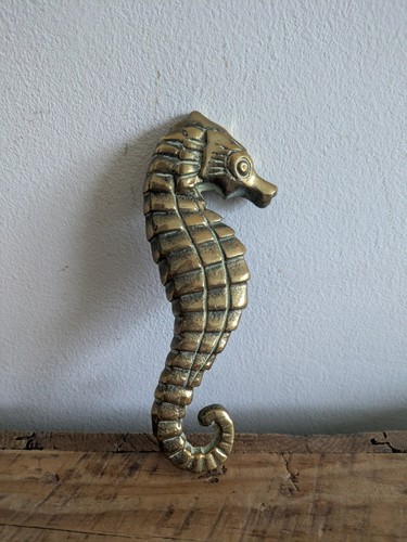 Small brass seahorse ornament - small,