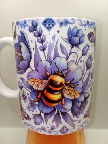Cute bee mug 11oz - bee,