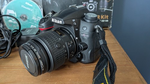 Nikon d7000 digital slr camera - slr,