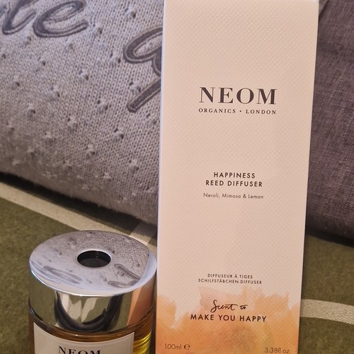 Neom organics london happiness - london,