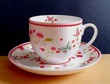 WINTER POPPY FLORAL BUTTERFLY