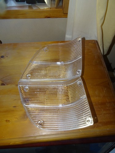 Clear white indicator turn - white,