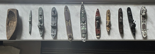 Lot military ship - of,