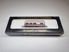 Graham Farish 0668 4 Wheel Coach Brake End Caledonian Maroon White