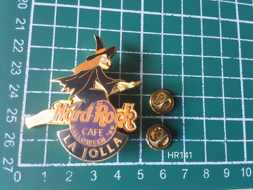 Hard rock cafe pin - hard, badge