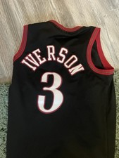 Vintage 1998 76ers Allen Iverson Jersey. Size Small.