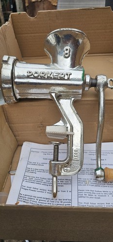 Porkert manual meat mincer - 8,