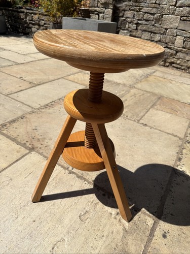 Artists wooden swivel - artists,