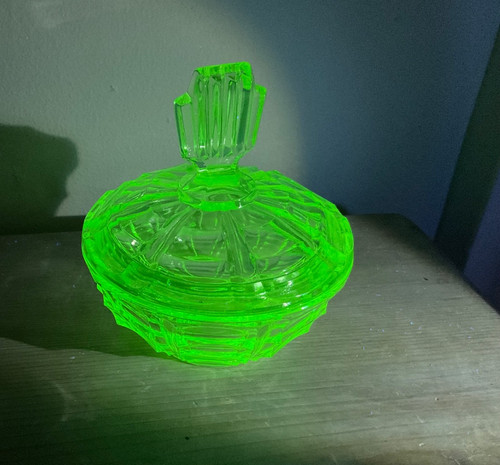 Green uranium glass deco - green,