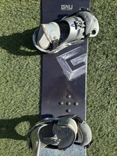 GNU Carbon Highbeam 159cm snowboard with Burton Mission toe cap bindings 