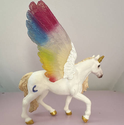 White winged unicorn pegasus - white,