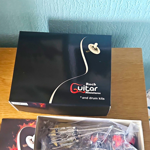 Rock guitar miniatures - rock, boxed