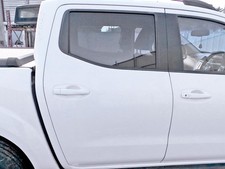 Nissan Navara door right off