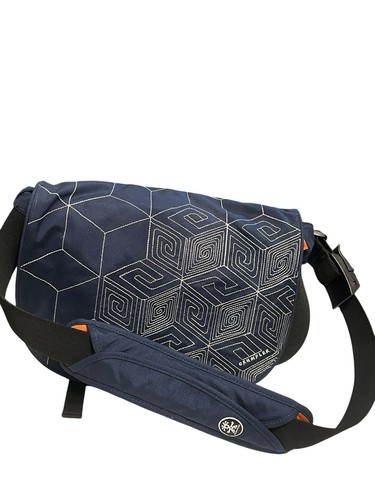 Crumpler blue cube embroidered - blue,