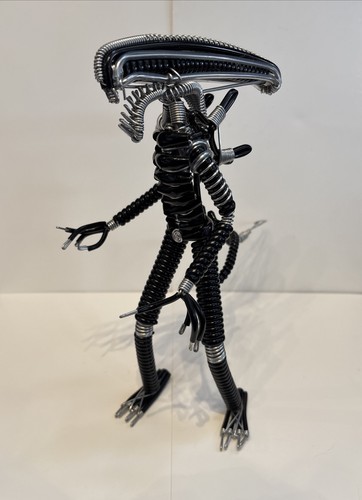 Alien xenomorph figure - xenomorph,