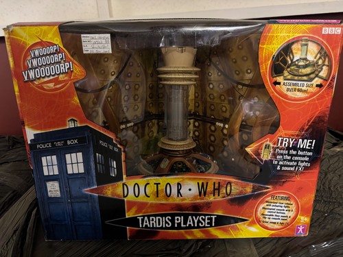 Doctor who tardis playset - doctor,