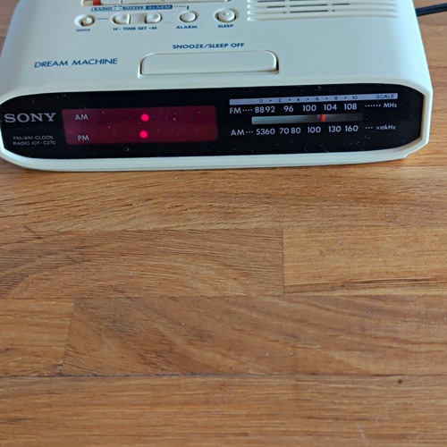 Sony dream machine icf c270 - dream, icf-c270