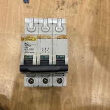 Square D MCB 32 Amp Triple