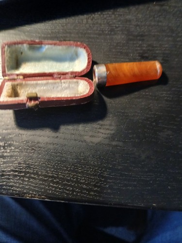 1900 cased amber cheroot - 1900,