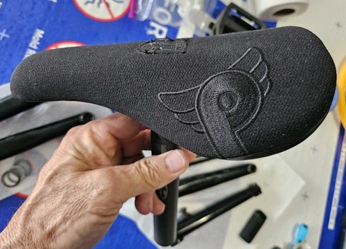 Profile racing bmx - profile, "p"