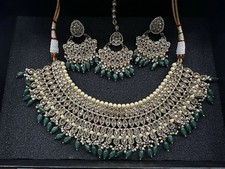 Indian Kundan Necklace & Earring Set – Green & Gold Bridal / Party Jewellery