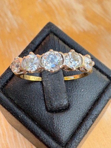 18ct gold five stone diamond - gold, five-stone