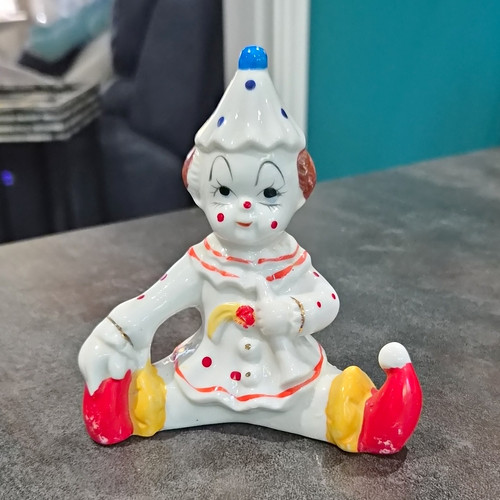 Vintage ceramic sitting clown - ceramic,