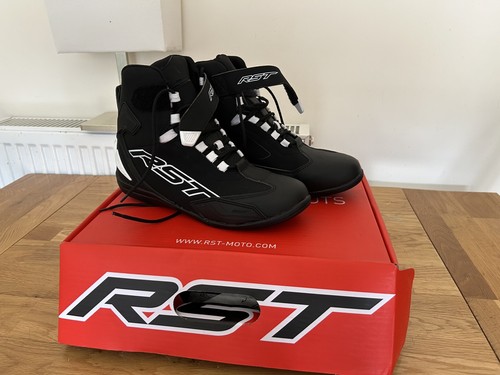 Rst sabre motor shoes - rst,