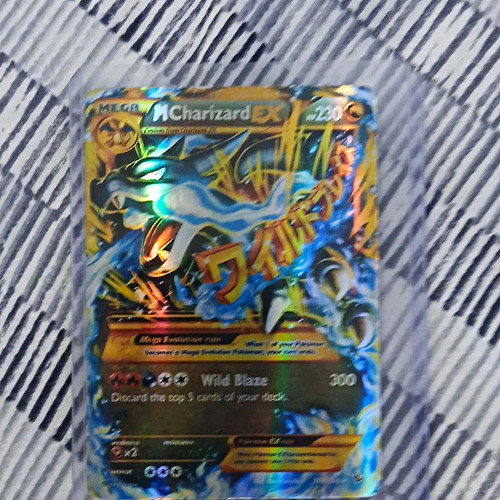Charizard pikachu pokémon - charizard,