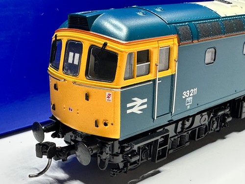 Heljan class 33211 - -, br