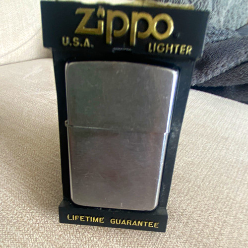 Zippo plain metal cigarette - metal,