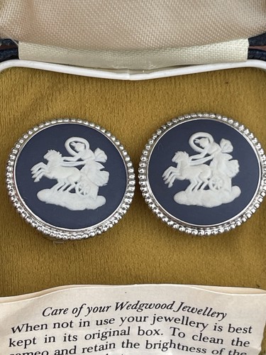 Rare boxed wedgwood - rare, aurora