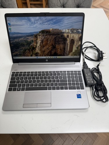 250 laptop intel - g9, 15.6"