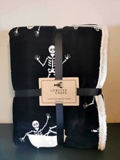 Skeleton Skateboard Black &