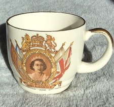 VINTAGE QUEEN ELIZABETH 11