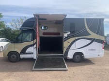 3.5 Renault Master Horse Box