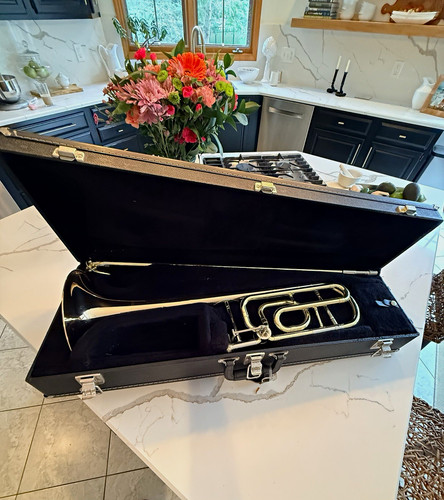Conn 52h trombone with - conn,
