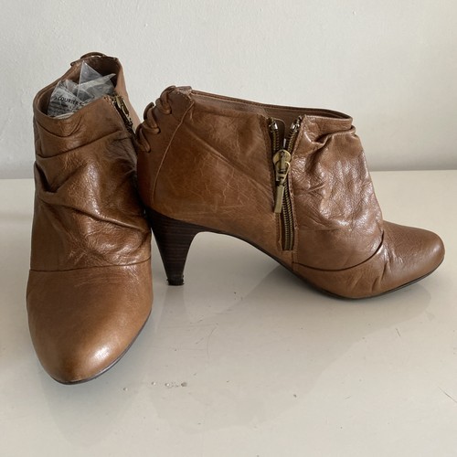 Vintage dune tan leather rouch - dune,
