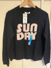 BNWT Ladies “Sunday” Motif