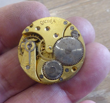 VINTAGE GENTS OMEGA WATCH MOVEMENT